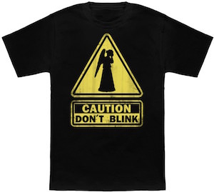 Doctor Who Weeping Angel Caution Don't Blink Sign T-Shirt