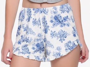 Blue China Pattern Ruffle Shorts